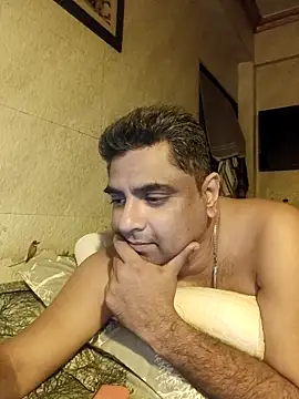 Snapshot of hardnhornybull chatting on 02/02/26, 07:45 hardnhornybull online show from 02/02/26, 07:45