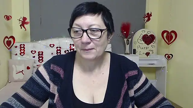 EmilyL0ve online show from 02/01/26, 06:23