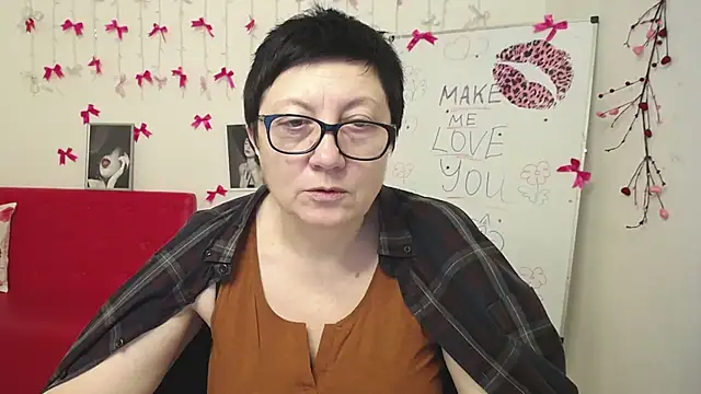 EmilyL0ve online show from 02/26/26, 06:18