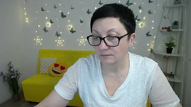 EmilyL0ve online show from 03/08/26, 02:04