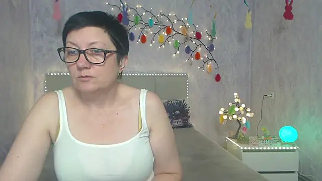 EmilyL0ve online show from 04/02/26, 06:33