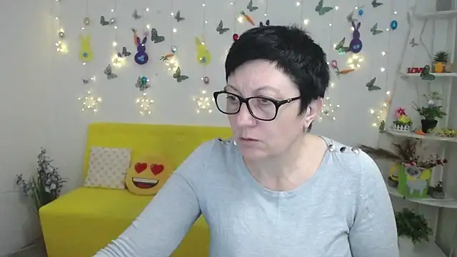 EmilyL0ve online show from 04/04/26, 05:38