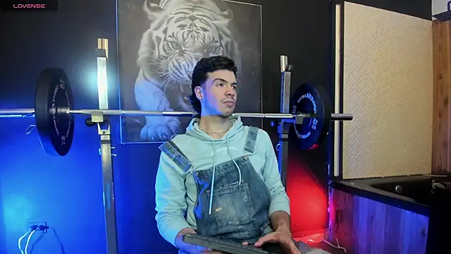 VelloTouch online show from 02/04/26, 03:45