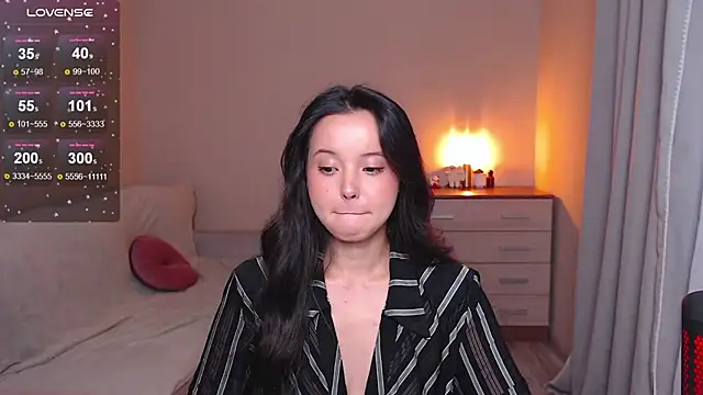 lia hetty online show from 09/17/25, 04:19