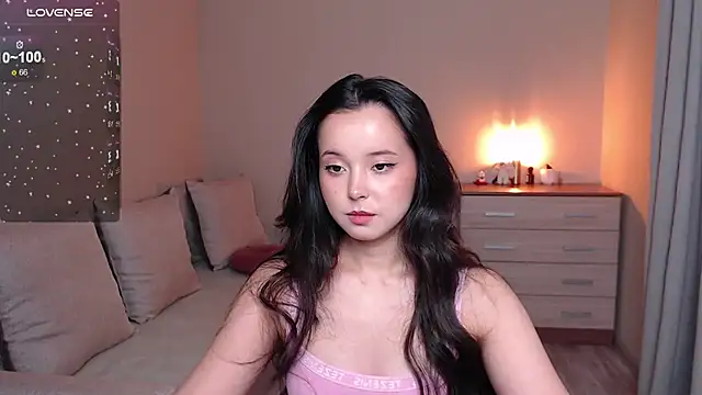 lia hetty online show from 10/30/25, 02:18