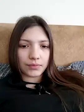 LunaTori456 online show from 04/15/26, 09:27