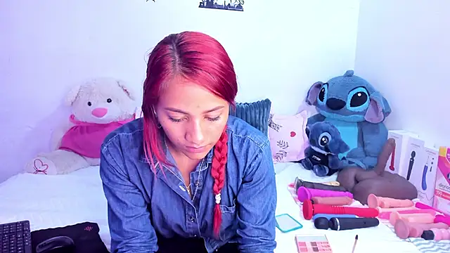 Snapshot of ValeryPettry_11 chatting on 02/13/26, 02:18 ValeryPettry 11 online show from 02/13/26, 02:18