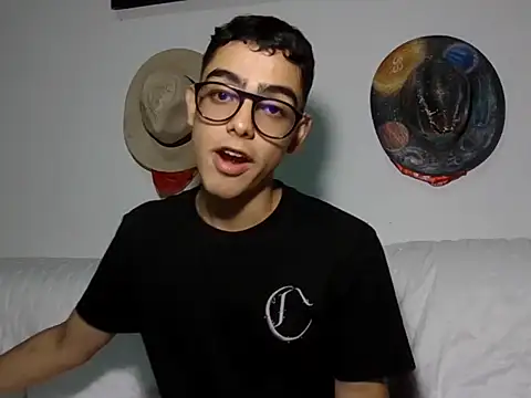 Colombian0baby online show from 01/13/26, 11:21