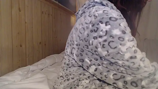 Snapshot of saraswirls69@xh chatting on 11/18/25, 11:26 saraswirls69xh online show from 11/18/25, 11:26