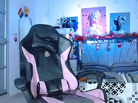 Snapshot of aishadlion chatting on 01/10/26, 06:15 aishadlion online show from 01/10/26, 06:15