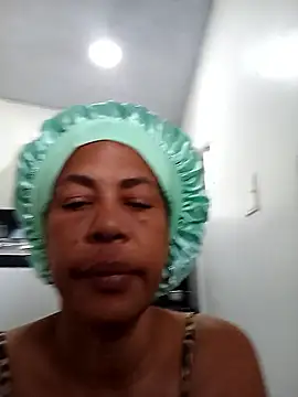 Snapshot of IIv0ryN0IIReX-XX chatting on 01/16/26, 02:21 IIv0ryN0IIReX-XX online show from 01/16/26, 02:21