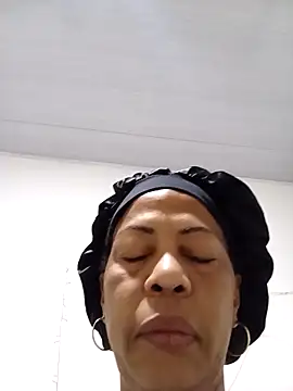 IIv0ryN0IIReX-XX online show from 04/19/26, 04:06