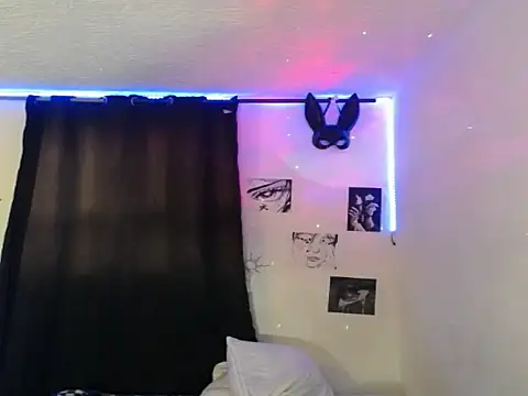 Snapshot of YourSecretCraving chatting on 02/05/26, 04:39 YourSecretCraving online show from 02/05/26, 04:39