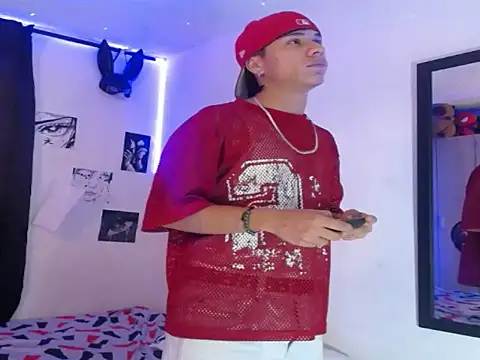 Snapshot of YourSecretCraving chatting on 02/17/26, 03:25 YourSecretCraving online show from 02/17/26, 03:25