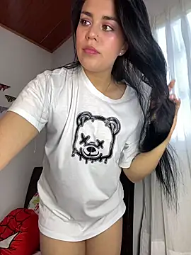 sophyy white online show from 03/14/26, 10:48