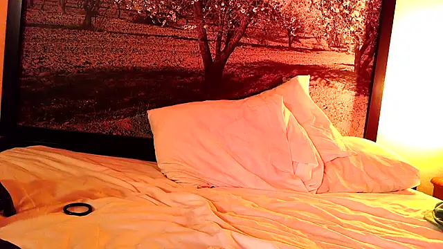 cloudyplay661 online show from 04/23/26, 03:58