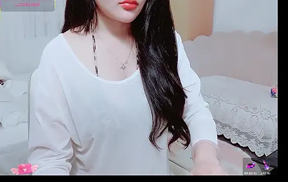 Snapshot of Junnatalie__ chatting on 06/23/26, 03:15 Junnatalie online show from 06/23/26, 03:15