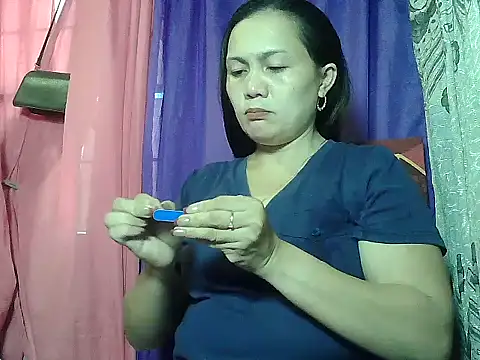 Snapshot of prettymomma24xx chatting on 06/04/26, 02:39 prettymomma24xx online show from 06/04/26, 02:39