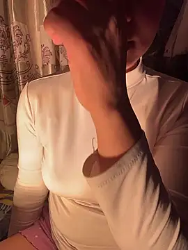 Bong lovelyy online show from 01/10/26, 02:30