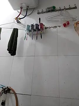 donaaa2 online show from 04/16/26, 09:39