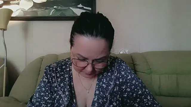 infinity loveliness online show from 03/23/26, 09:24