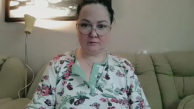 infinity loveliness online show from 04/19/26, 07:29