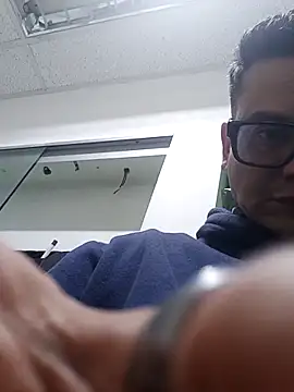 Snapshot of XHeterox chatting on 03/03/26, 06:14 XHeterox online show from 03/03/26, 06:14