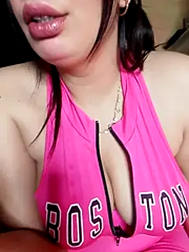 Snapshot of charmoutak_nada chatting on 01/12/26, 02:44 charmoutak nada online show from 01/12/26, 02:44