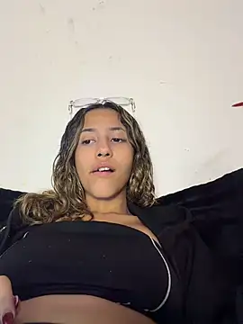 vicky bass  online show from 03/11/26, 02:28