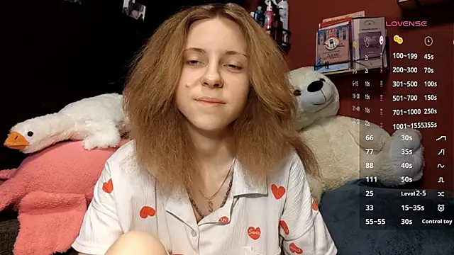 Snapshot of TiaraHenegan chatting on 02/05/26, 07:13 TiaraHenegan online show from 02/05/26, 07:13