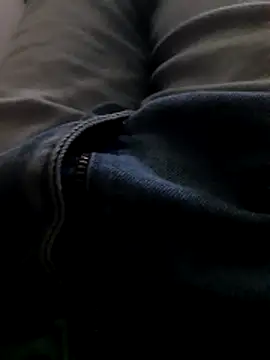 Snapshot of rolaaa2000 chatting on 02/19/26, 11:56 rolaaa2000 online show from 02/19/26, 11:56