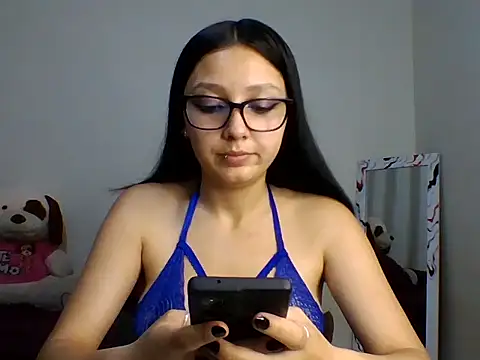 persefxne online show from 04/27/26, 12:30