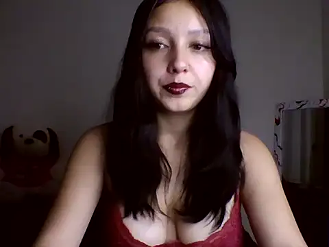 Snapshot of persefxne chatting on 05/01/26, 05:23 persefxne online show from 05/01/26, 05:23