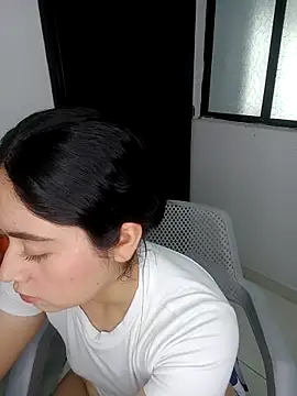 Snapshot of SweetAlbedo chatting on 02/25/26, 09:02 SweetAlbedo online show from 02/25/26, 09:02