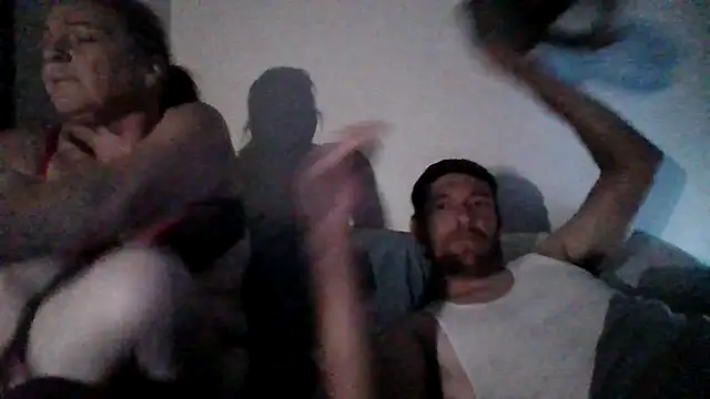 Misspriss75 online show from 04/28/26, 04:39