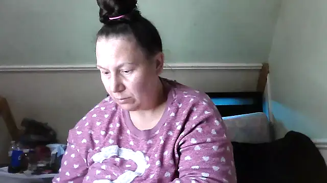 Snapshot of DallaStone chatting on 04/18/26, 04:22 DallaStone online show from 04/18/26, 04:22