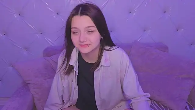 xxxnaughtyfoxyxxx online show from 04/24/26, 05:15