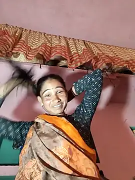 lodhi8080 online show from 04/17/26, 10:07