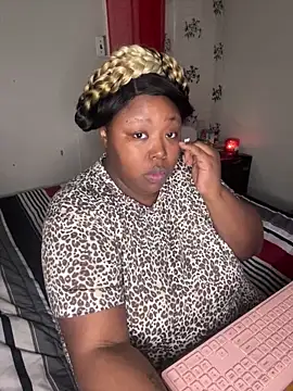 Chocolatebunnyxx96 online show from 03/12/26, 04:40