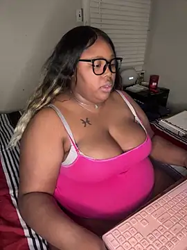 Chocolatebunnyxx96 online show from 03/23/26, 04:05