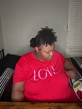 Chocolatebunnyxx96 online show from 04/15/26, 04:41