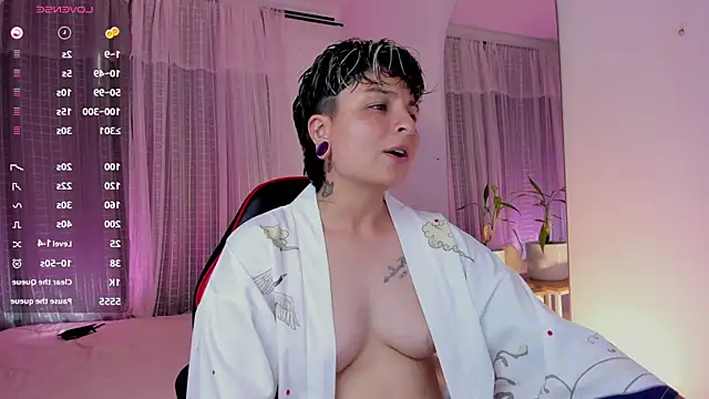 Zury Ramirez online show from 04/19/26, 09:06