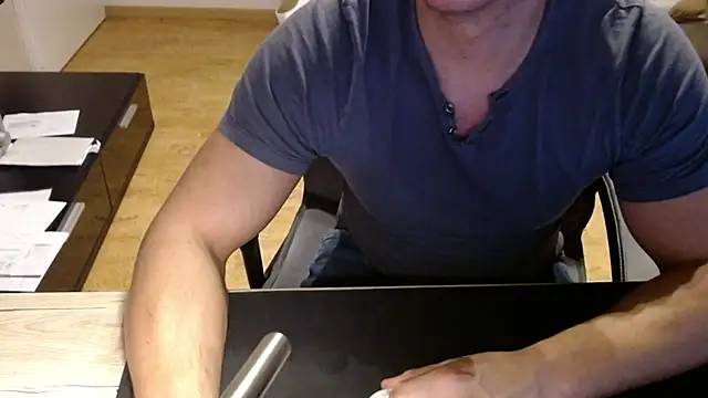 sensualman90 online show from 03/05/26, 09:44