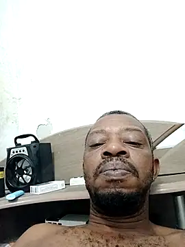 Negaomalinha1 online show from 01/17/26, 06:33