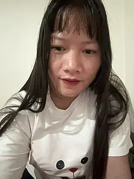 Snapshot of Suni-ii chatting on 05/08/26, 11:32 Suni-ii online show from 05/08/26, 11:32