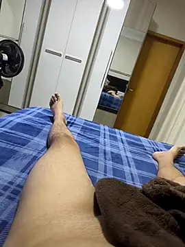 Snapshot of Silva2640 chatting on 02/19/26, 02:07 Silva2640 online show from 02/19/26, 02:07