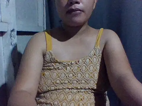 Snapshot of sweetprinces08 chatting on 05/15/26, 11:50 sweetprinces08 online show from 05/15/26, 11:50