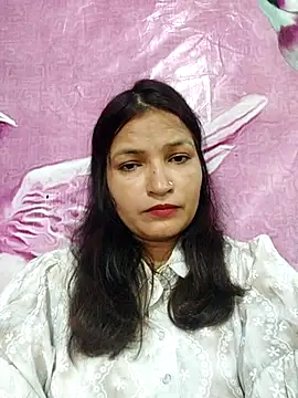 Snapshot of Priyaa_1433 chatting on 07/13/26, 07:22 Priyaa 1433 online show from 07/13/26, 07:22