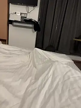 Snapshot of Devil4710 chatting on 01/10/26, 10:36 Devil4710 online show from 01/10/26, 10:36