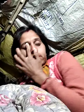 Bhavna8080 online show from 02/15/26, 12:18